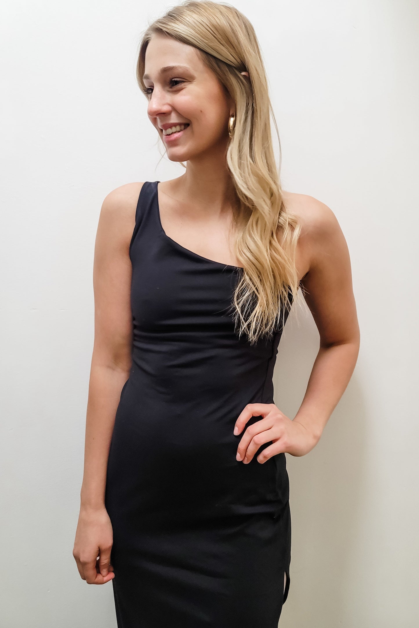 Susana Monaco Black One Shoulder Maxi Dress